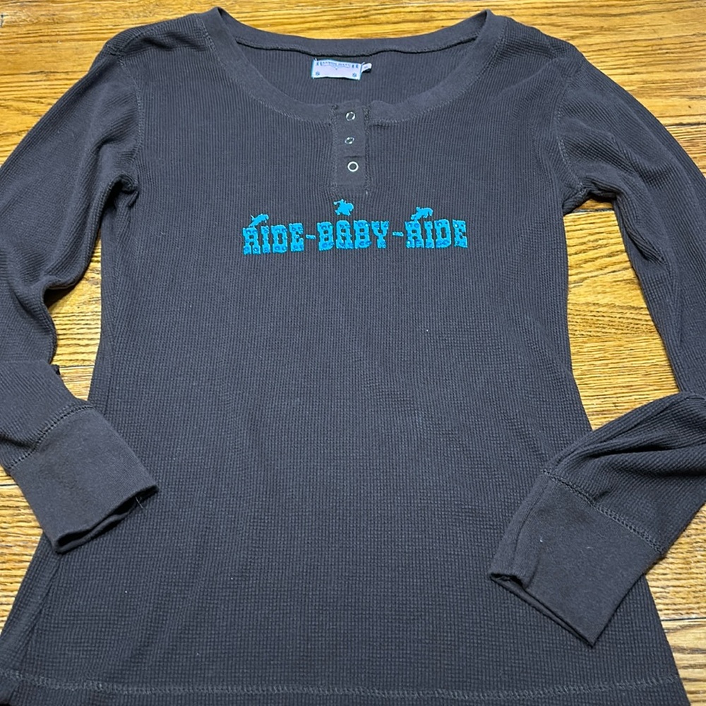 Ransom Ranch brand brown Henley style shirt. Blue graphic on front.  Size XL.